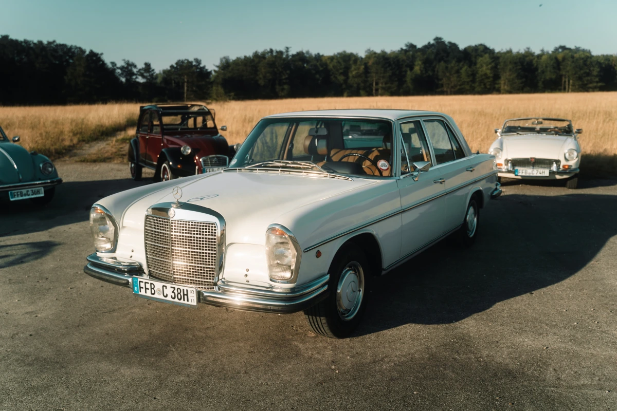 Mercedes Benz 280SE